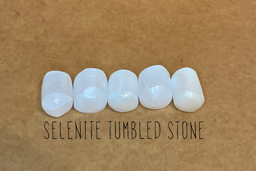 SELENITE TUMBLED STONE